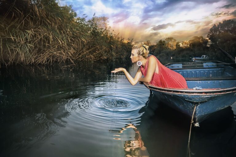 Fashion and Music: How Music Influences Fashion Trends