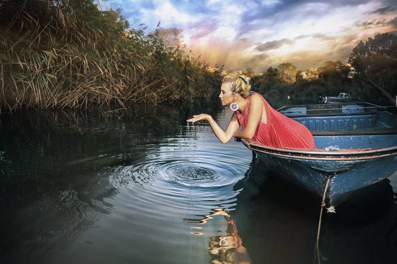 Fashion and Music: How Music Influences Fashion Trends